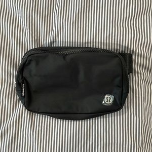 NWT Lululemon Belt Bag